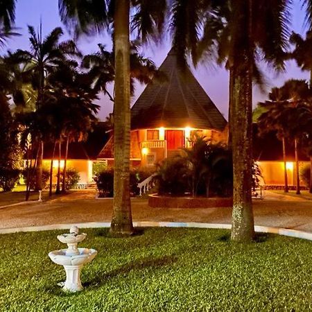 Sunset Villa Boutique Resort Diani Beach Ngoại thất bức ảnh